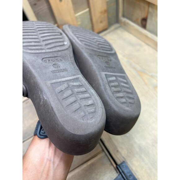 Crocs Womens Brown Strappy Sandals Slip On Low Wedge W7 - Picture 6 of 7